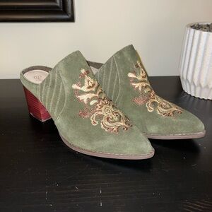 Seychelles Green Floral Embroidered Mules